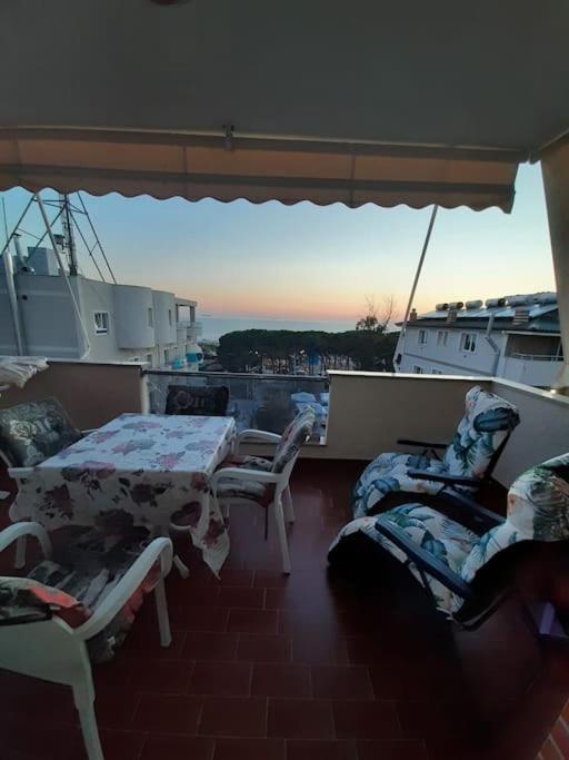 Seaview Haven - Golem, Albania Apartman Golem  Kültér fotó